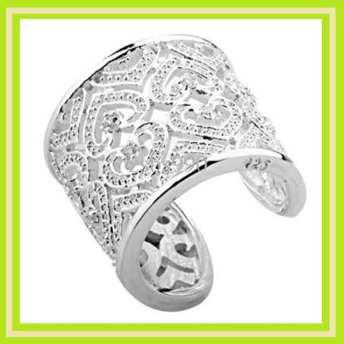 ***FREE SHIPPING***STUNNING 925 STAMPED SILVER PLATED RING***R350 VALUE***