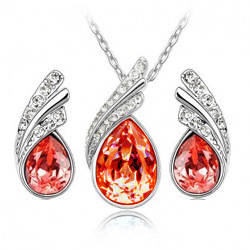 REDUCED SHIPPING***JEWELLERY SET, NECKLACE AND EARRINGS WITH GLASS CRYSTALS