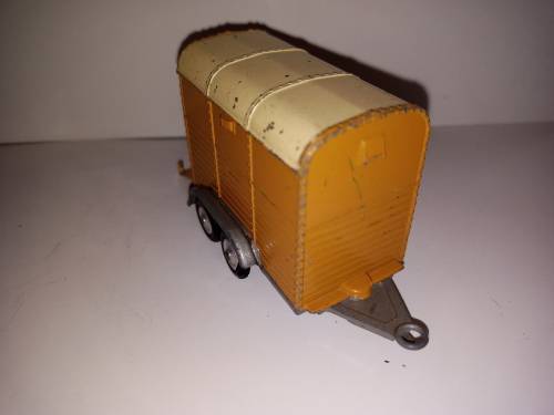 Corgi Rice ponytrailer