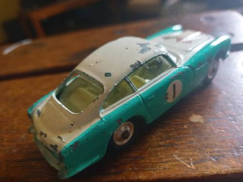 Corgi Aston Martin comp.