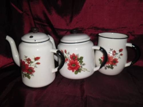 H & H  floral enamel set of 3 :  Coffee pot, Tea kettle and Milk jug