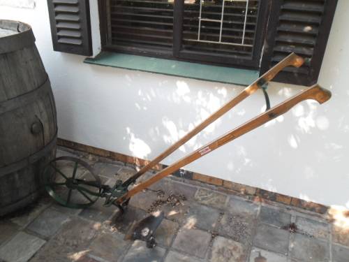 Vintage "Senior"  hand plough. Stunning original decor piece
