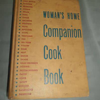 WOMANS HOME COMPANION COOK BOOK, 1946. HARDCOVER