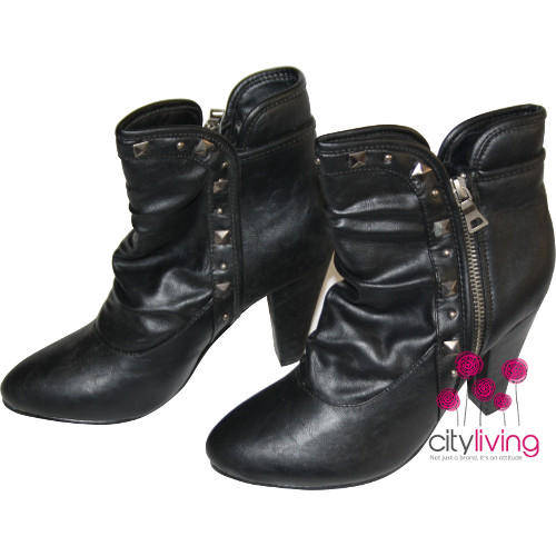 Cabin PU Ankle Boot - Black - Size 6