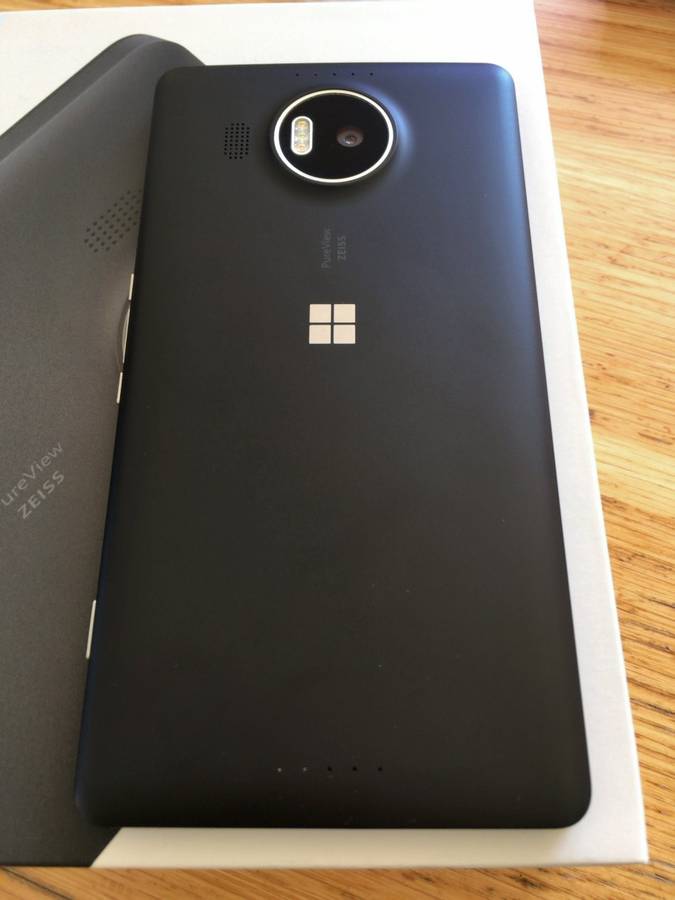 Lumia 950 xl black (Used, good condition)
