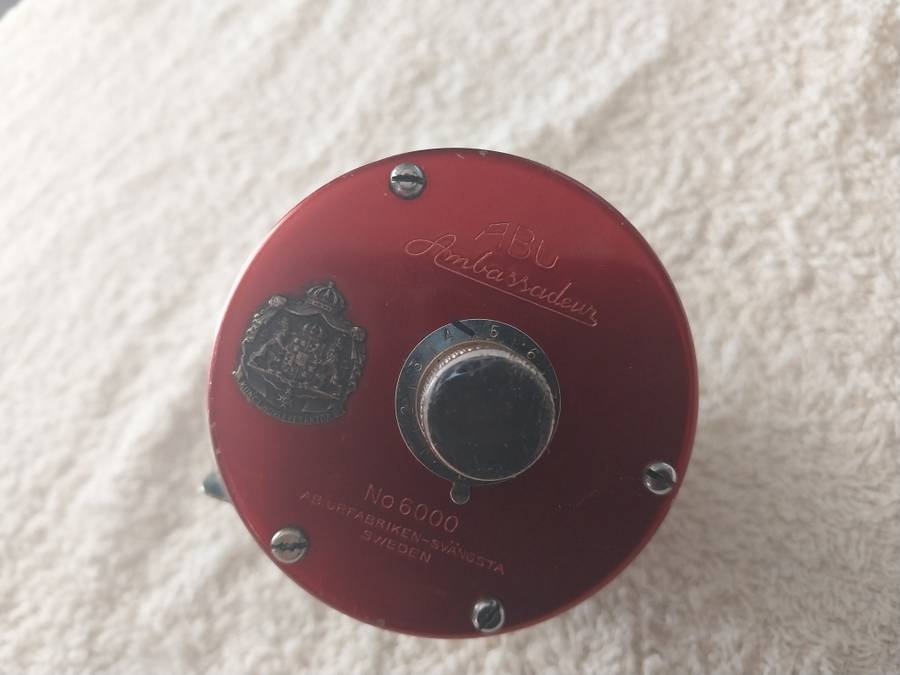 ABU GARCIA RED PIN FISHING REEL