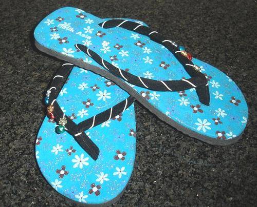 Gorgeous Blue Beach Tongs (Size 6)