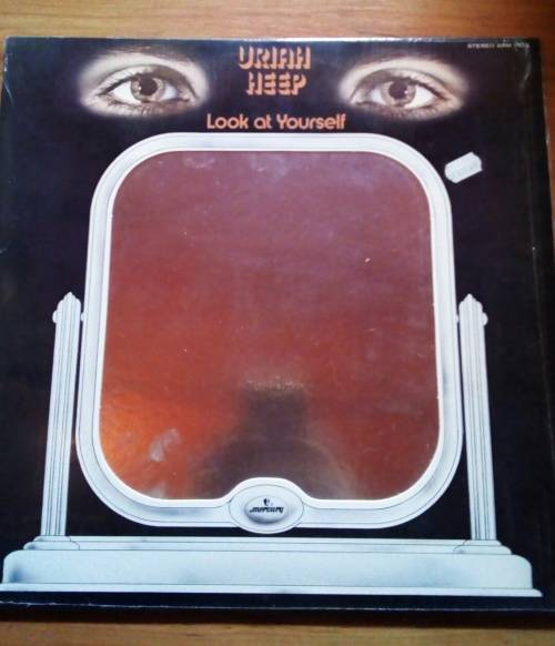 Uriah Heep-Look at Yourself,Sleeve and vinyl vg+