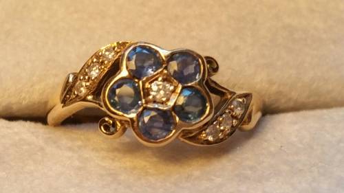 Beautiful Cornflower Blue Sapphire and Diamond Flower Ring