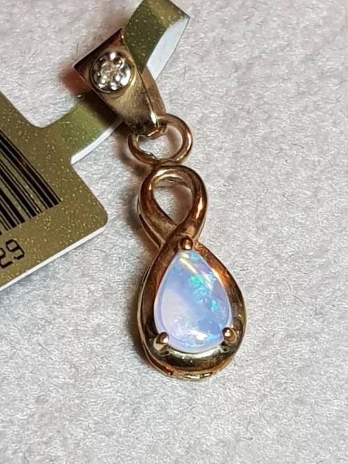 0.3 Carat Opal and Diamond Pendant