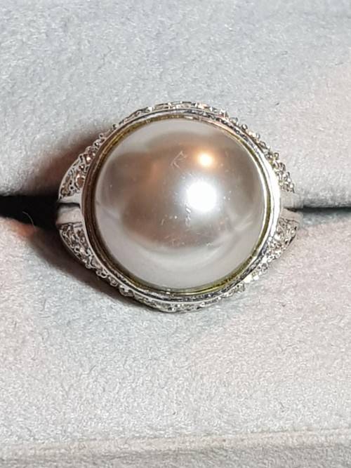Costume Grey Pearl Silver Ring