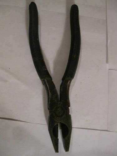 Tang / Pliers (20 cm)