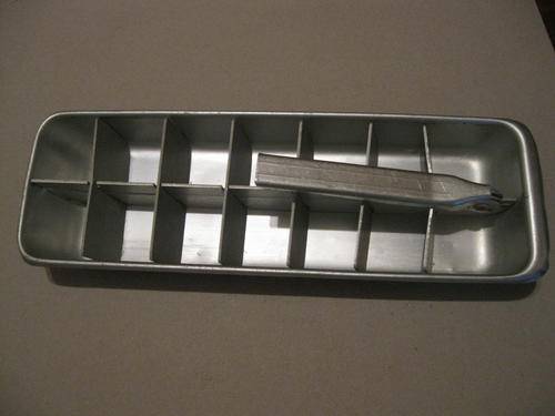 Icetray (30 x 10cm)