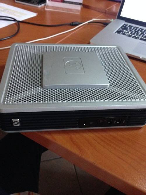 BLACK FRIDAY BARGAIN !!HP SLIM DESKTOP  - THIN CLIENT - tiniest desk top ( very nice )