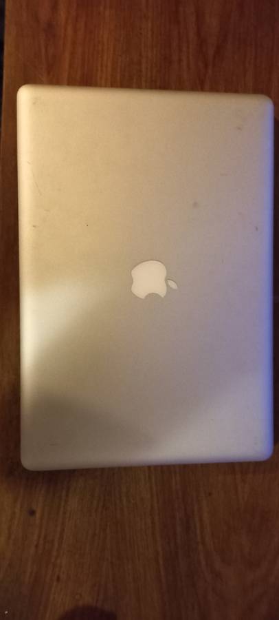 ---READ DESCRIPTION--Macbook pro for Spares
