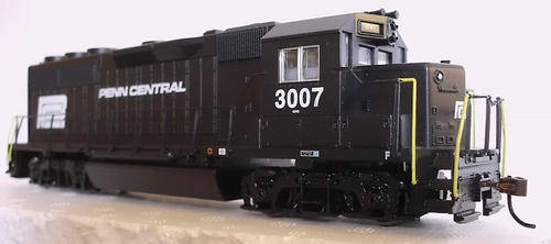 BACHMANN HO GP40 DIESEL LOCO PENN CENTRAL DCC EQUIPPED