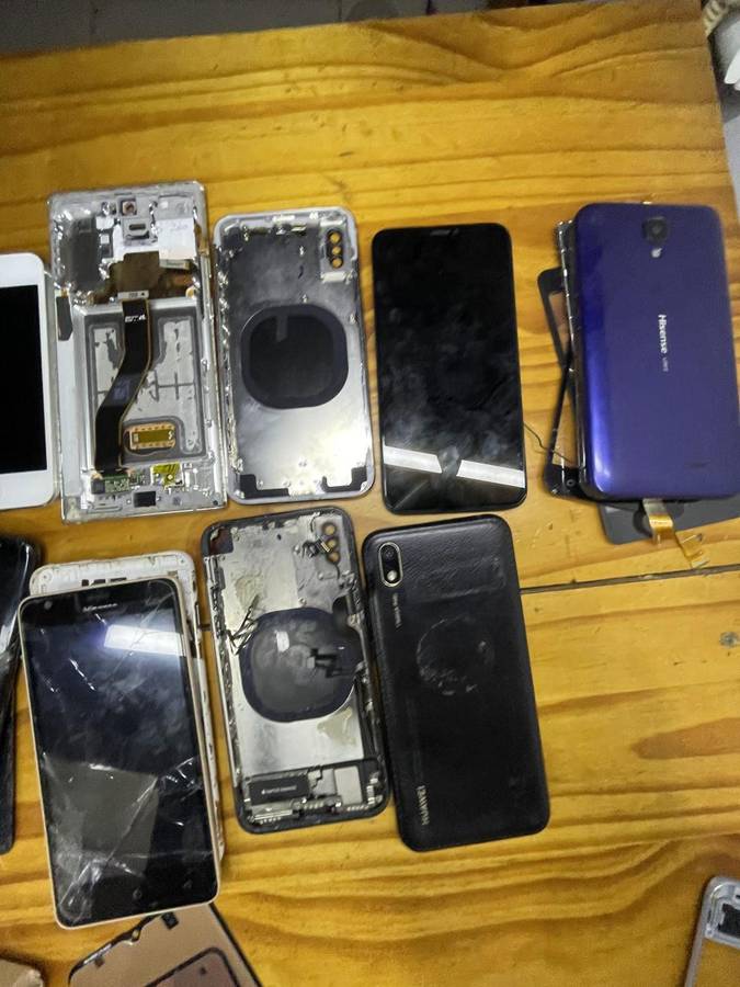 Job Lott: Lots of phone spares