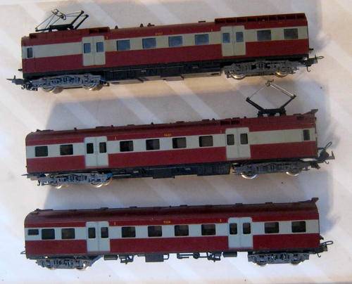 Lima -  SAR Surburban Set  - HO