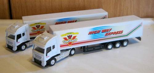 Job Lot - HO/OO Highway Express Trucks x 2