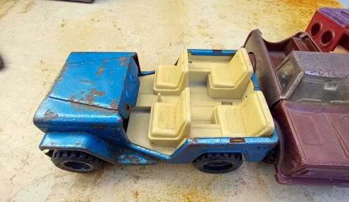 Lucky dip tin toys