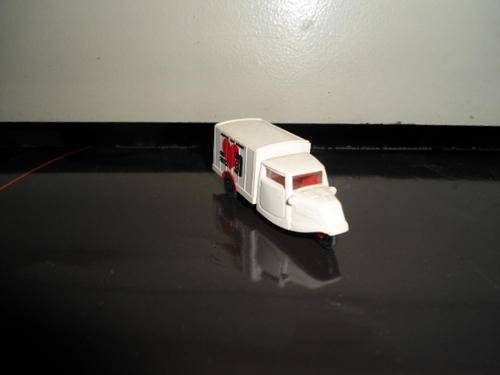 A Praline HO Tempo Hanseat 3 wheeler
