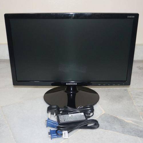 Samsung LED Monitor S19D300 19 Inch