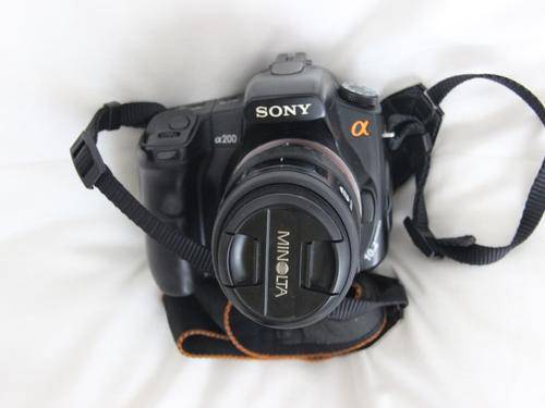 Sony Alpha 200
