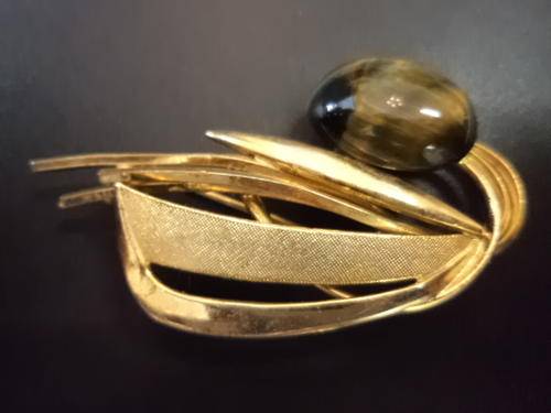 Brooch