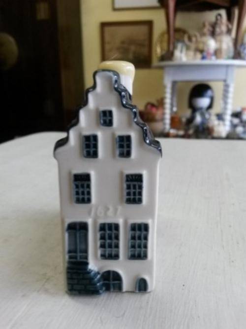 Blue Delft`s Made for KLM by Bols House No. 2