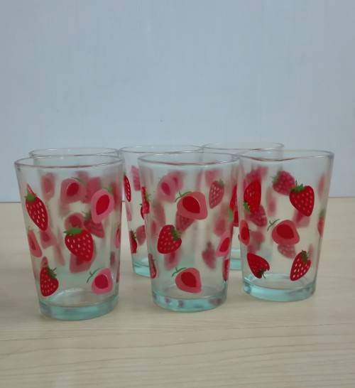 Set of 6 Strawberry Pattern Drinking Glasses