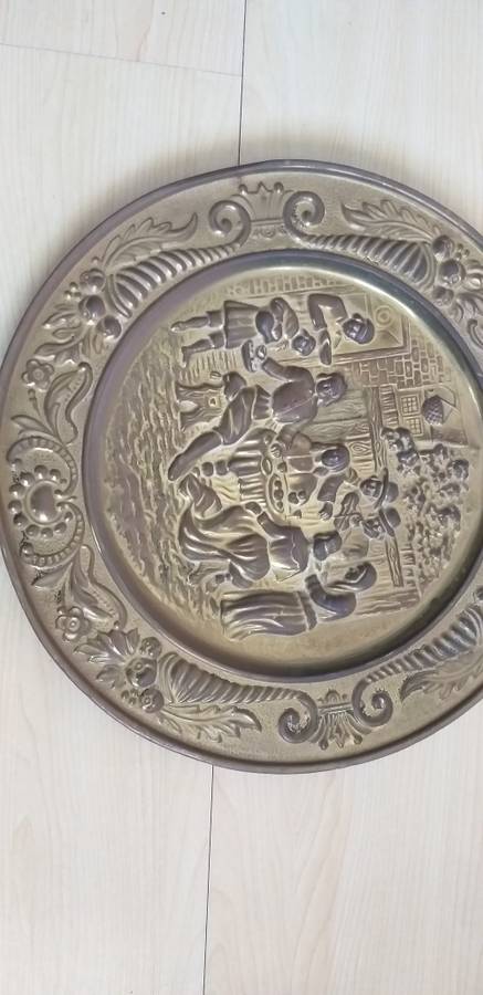 Round Brass Wall Plate
