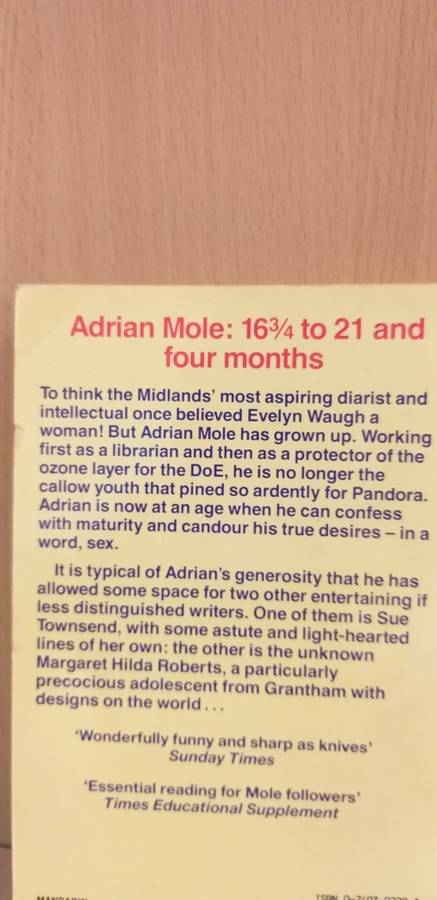 True Confessions of Adrian Albert Mole: Sue Townsend (Paperback)