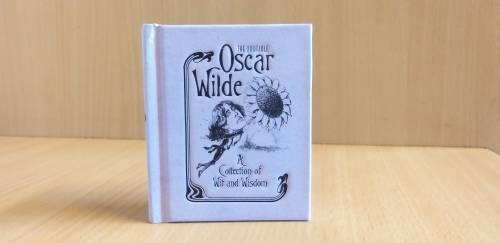 The Quotable Oscar Wilde: A Collection of Wit and Wisdom (Miniature Editions) by Running Press