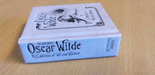The Quotable Oscar Wilde: A Collection of Wit and Wisdom (Miniature Editions) by Running Press