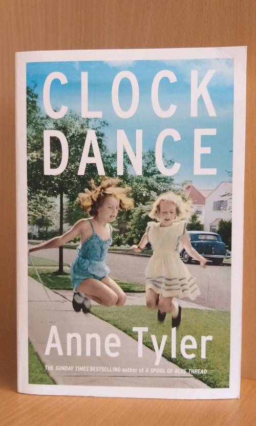 Clock Dance : Anne Tyler (Paperback)
