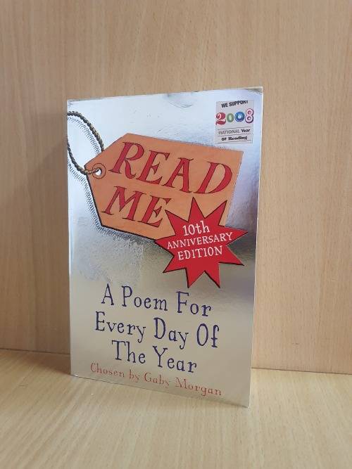 Read Me (10th Anniversary Edition) A Poem for Every Day of The Year (Paperback)