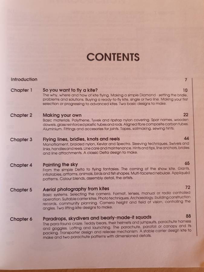 Kites - A Practical Handbook for the Modern Kite Flyer: Ron Moulton and Pat Lloyd