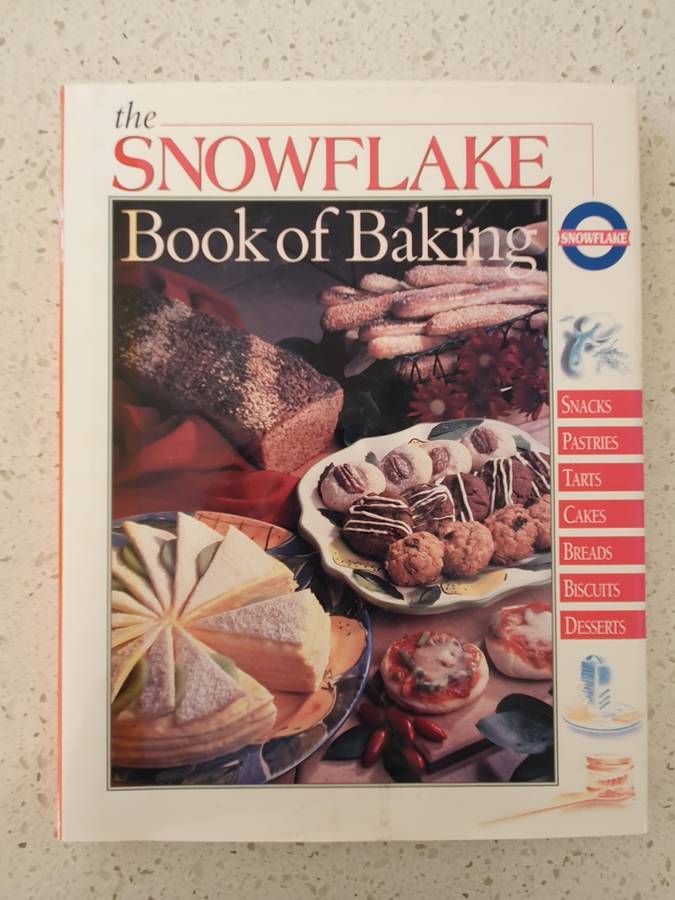 The Snowflake Book of Baking (Hardcover)
