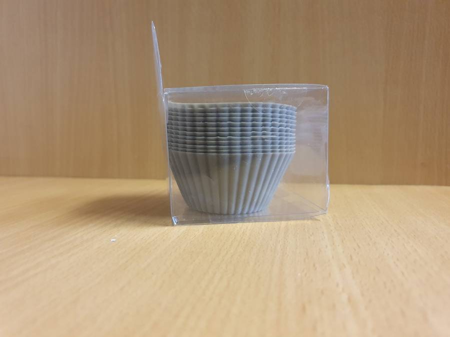 Set of 12 Grey Silicone Holders (for Muffins & Cupcakes) New condition