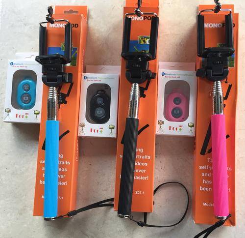 BULK LOT of 5 --- Selfie Sticks   ------ EASTER SPECIAL ----- Free Shipping