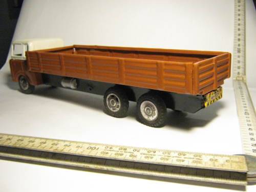 tin toy truck