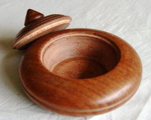 2 Quality Wooden Containers - Diameters 130mm and 110mm