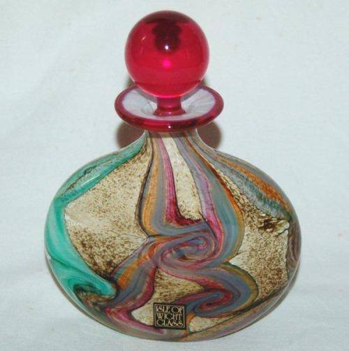 Stunning ISLE OF WIGHT GLASS perfume bottle. Height 125mm See all pictures.