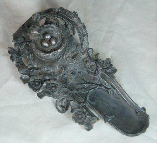 Vintage Birds Nest Inkwell (Possibly Pewter) Length 185mm  See all pictures