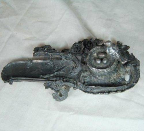 Vintage Birds Nest Inkwell (Possibly Pewter) Length 185mm  See all pictures