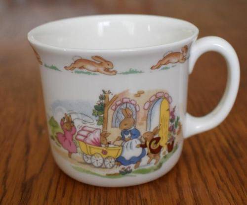 Bunnykins `Royal Doulton` Childrens Set. 1 Plate 1 Cereal Bowl and 1 Mug - Original Box included.