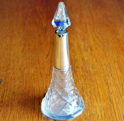 Antique Silver Topped Scent Bottle - For Hallmark details see all pictures and notes below.