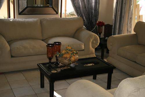 Wetherlys Lounge Suite