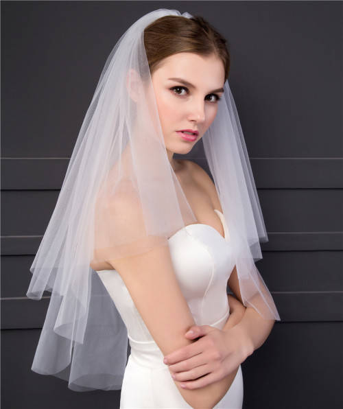 2 layers  short veil