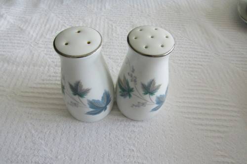 Noritake Vintage Series Salt & Pepper cellars